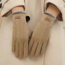 Womens Winter Thermal Gloves Made From Duvet Fabric With Touchscreen Compatibility And Three-Strand Fleece Edges